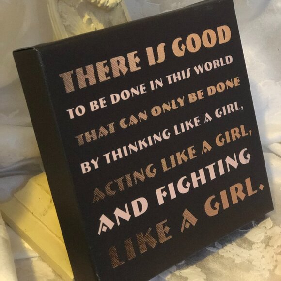 "LIKE A GIRL" Canvas/wood sign - Picture 2 of 11